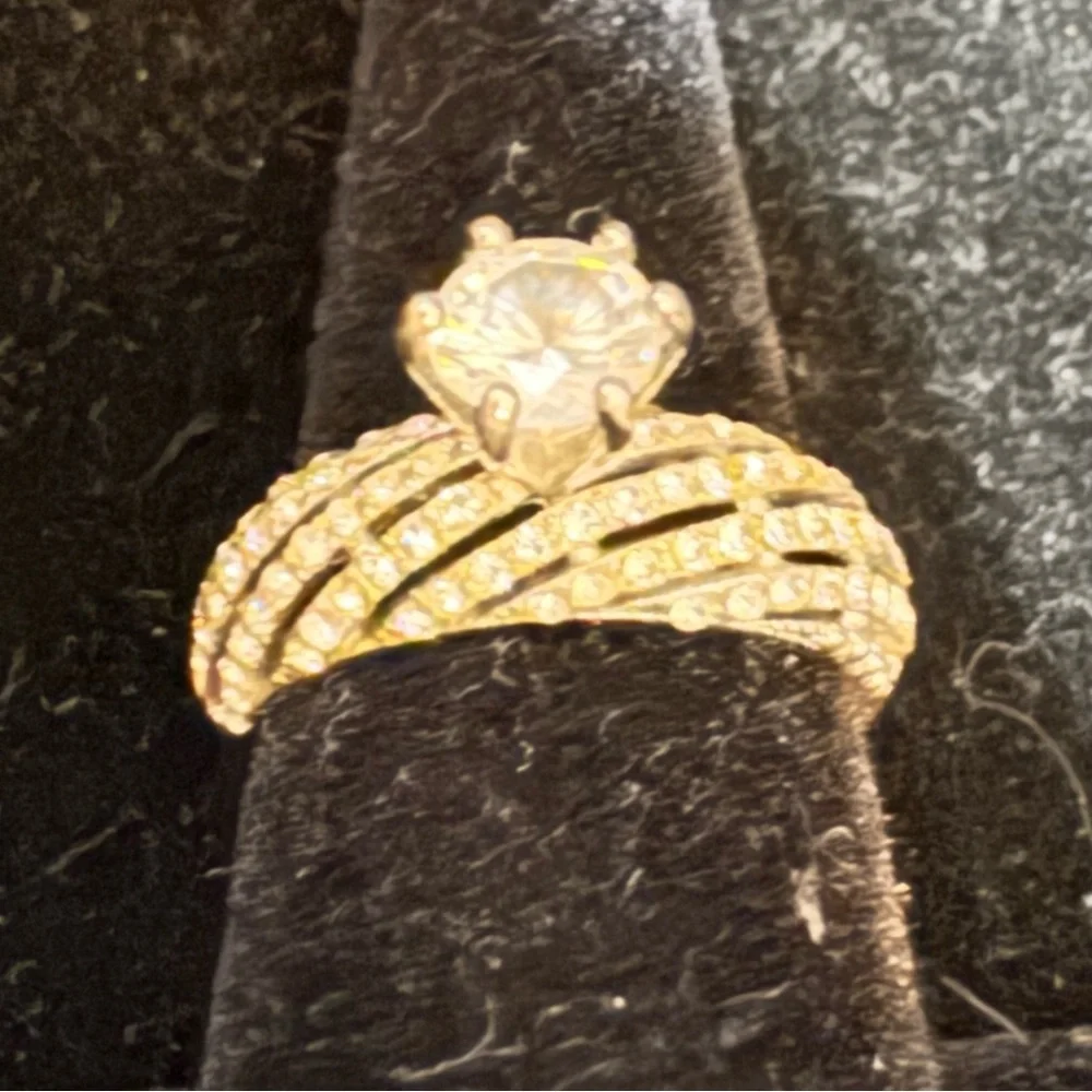 Source Unknown Gold and Silver Women's Ring